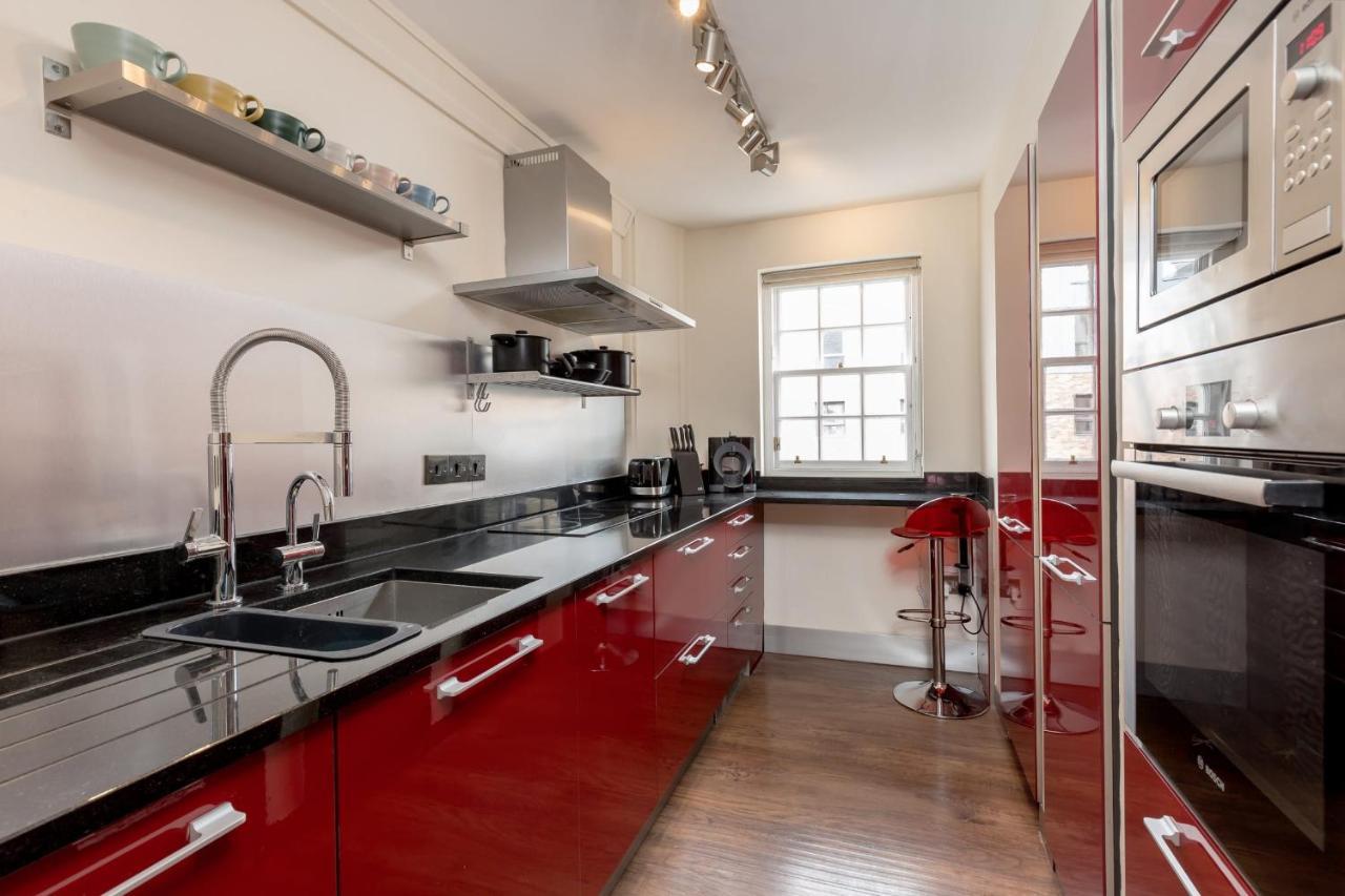 Guestready - Elegant 2Br Period Flat In Oldtown Appartamento Edimburgo Esterno foto